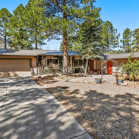 Captivating Continental Country Club Retreat With 4 Bdr And Spacious Deck! Flagstaff Bagian luar foto