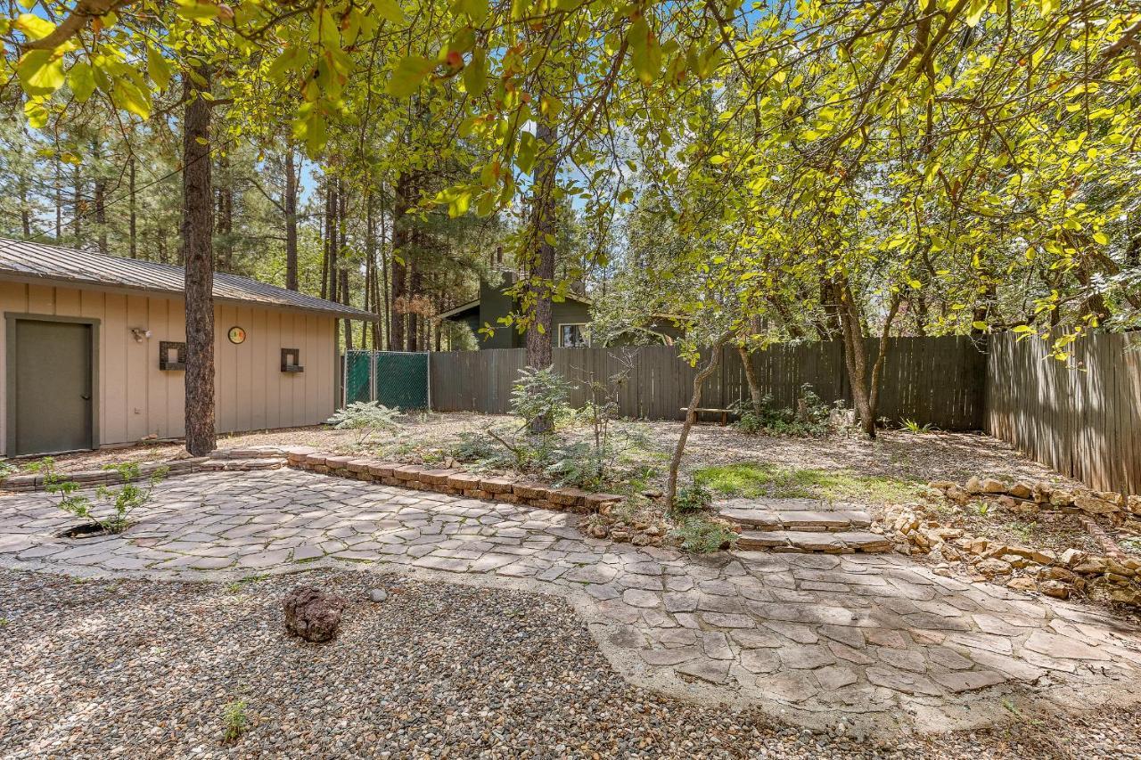 Captivating Continental Country Club Retreat With 4 Bdr And Spacious Deck! Flagstaff Bagian luar foto