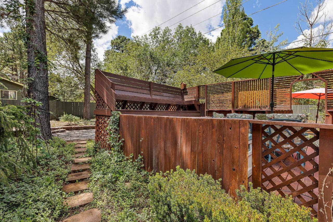 Captivating Continental Country Club Retreat With 4 Bdr And Spacious Deck! Flagstaff Bagian luar foto