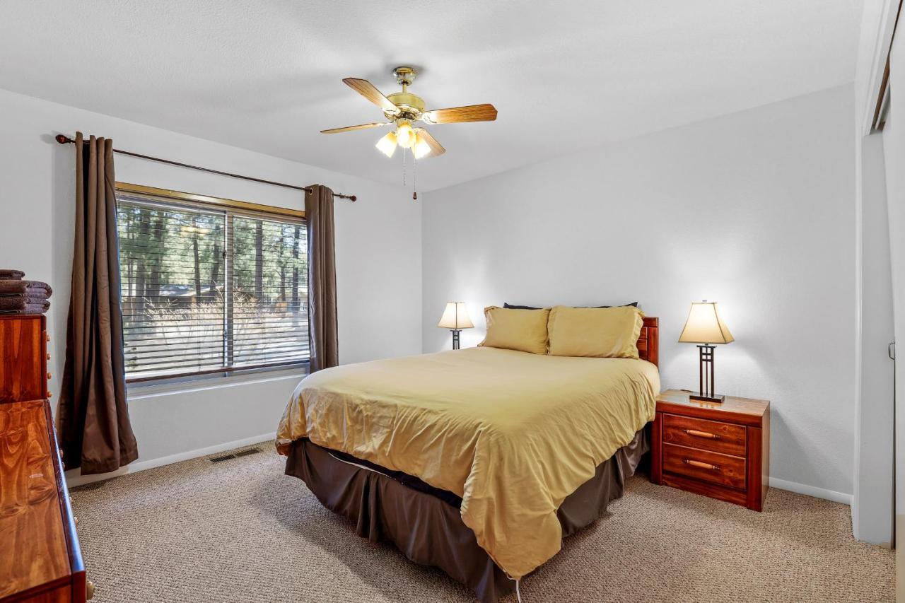 Captivating Continental Country Club Retreat With 4 Bdr And Spacious Deck! Flagstaff Bagian luar foto