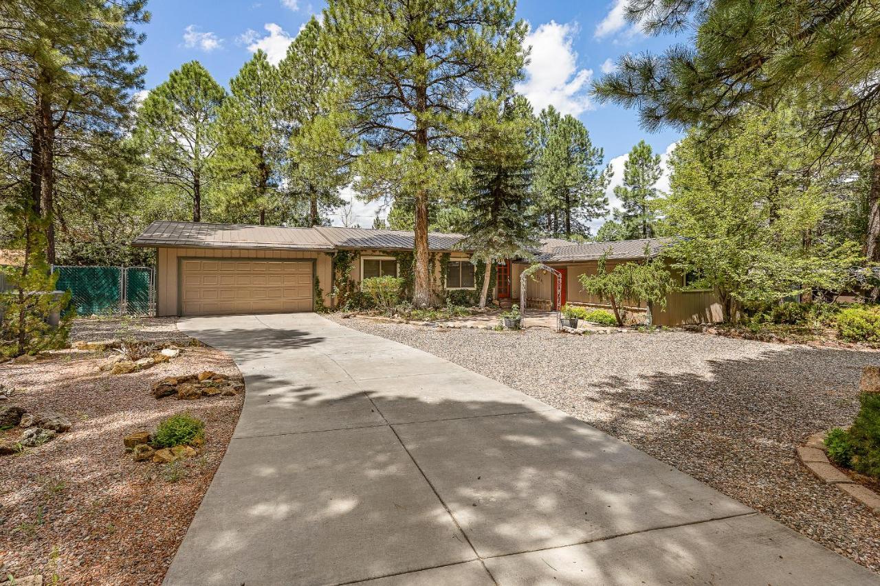 Captivating Continental Country Club Retreat With 4 Bdr And Spacious Deck! Flagstaff Bagian luar foto